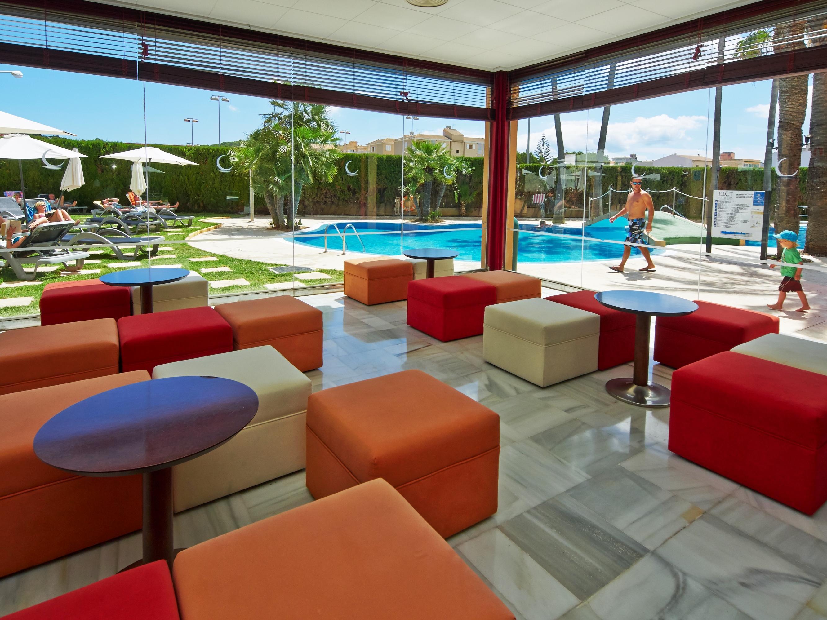 Hotel Illot Suites Cala Ratjada  Buitenkant foto