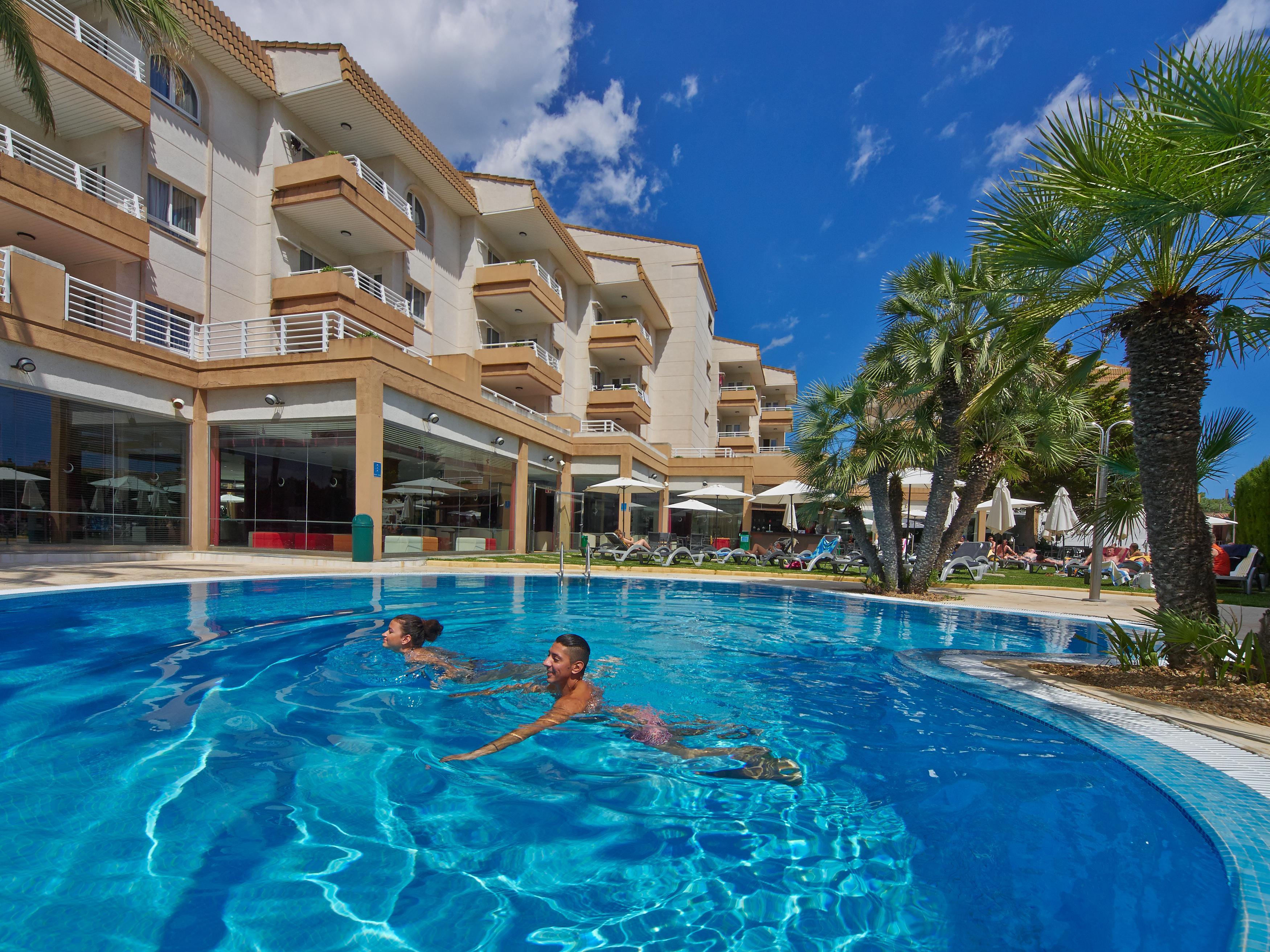 Hotel Illot Suites Cala Ratjada  Buitenkant foto