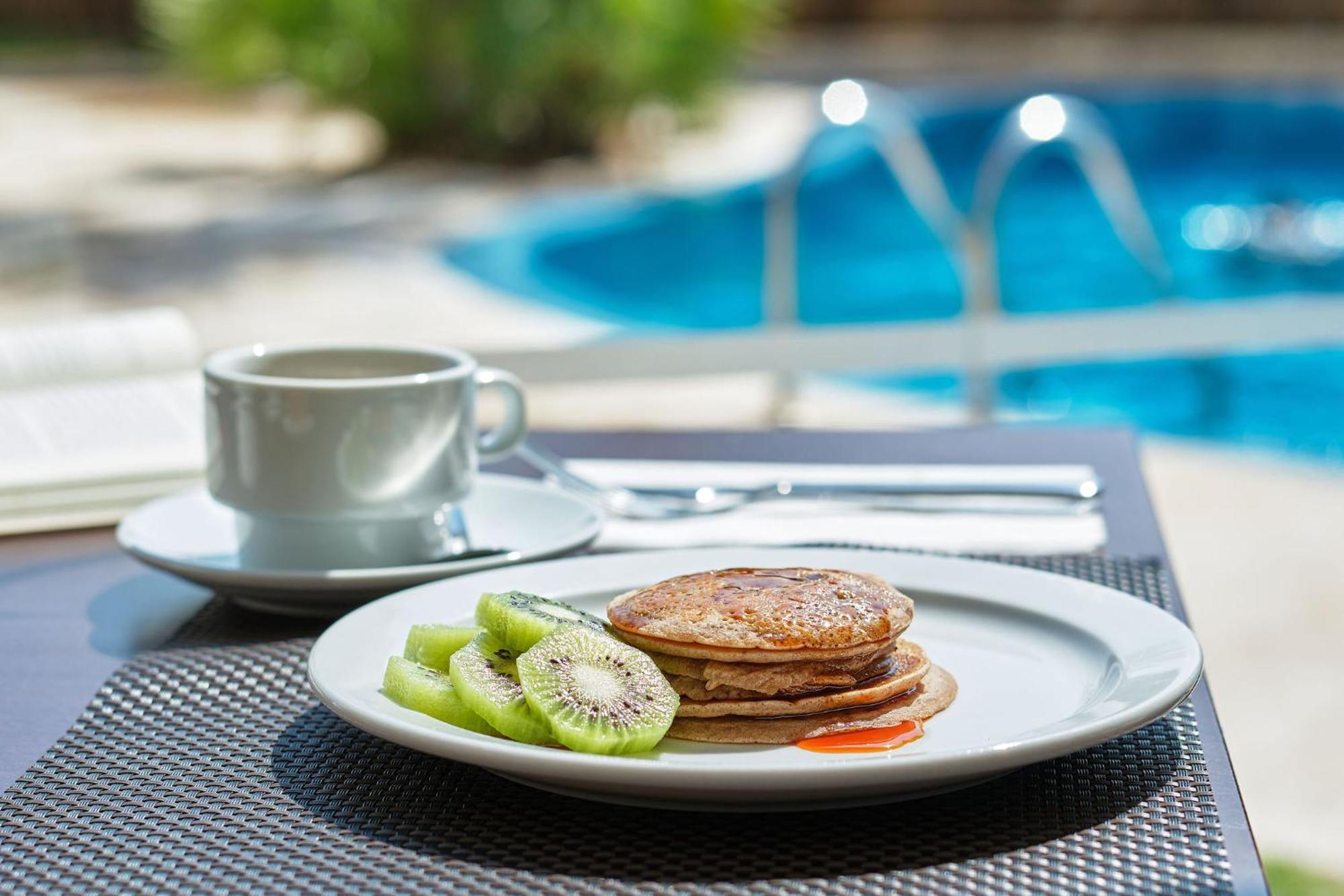 Hotel Illot Suites Cala Ratjada  Buitenkant foto
