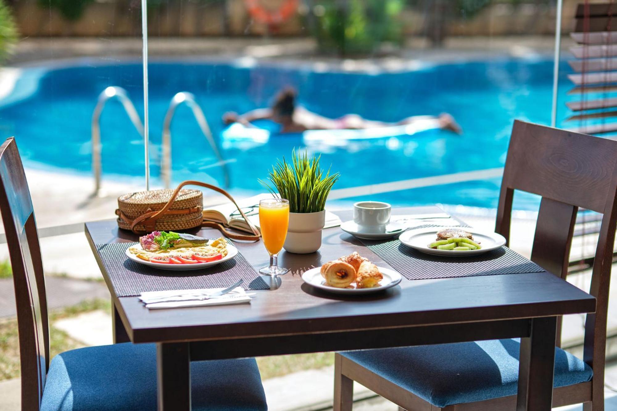 Hotel Illot Suites Cala Ratjada  Buitenkant foto