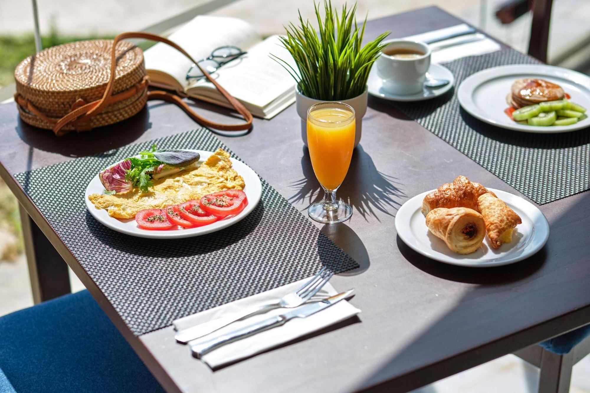 Hotel Illot Suites Cala Ratjada  Buitenkant foto