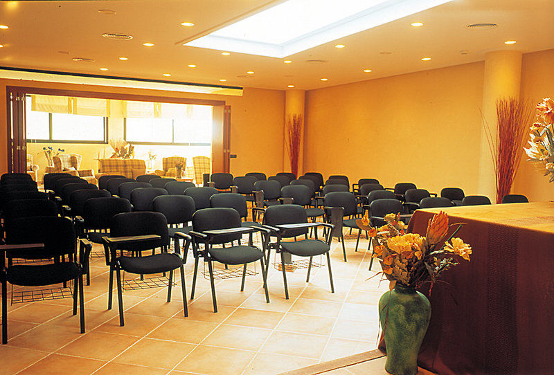 Hotel Illot Suites Cala Ratjada  Buitenkant foto