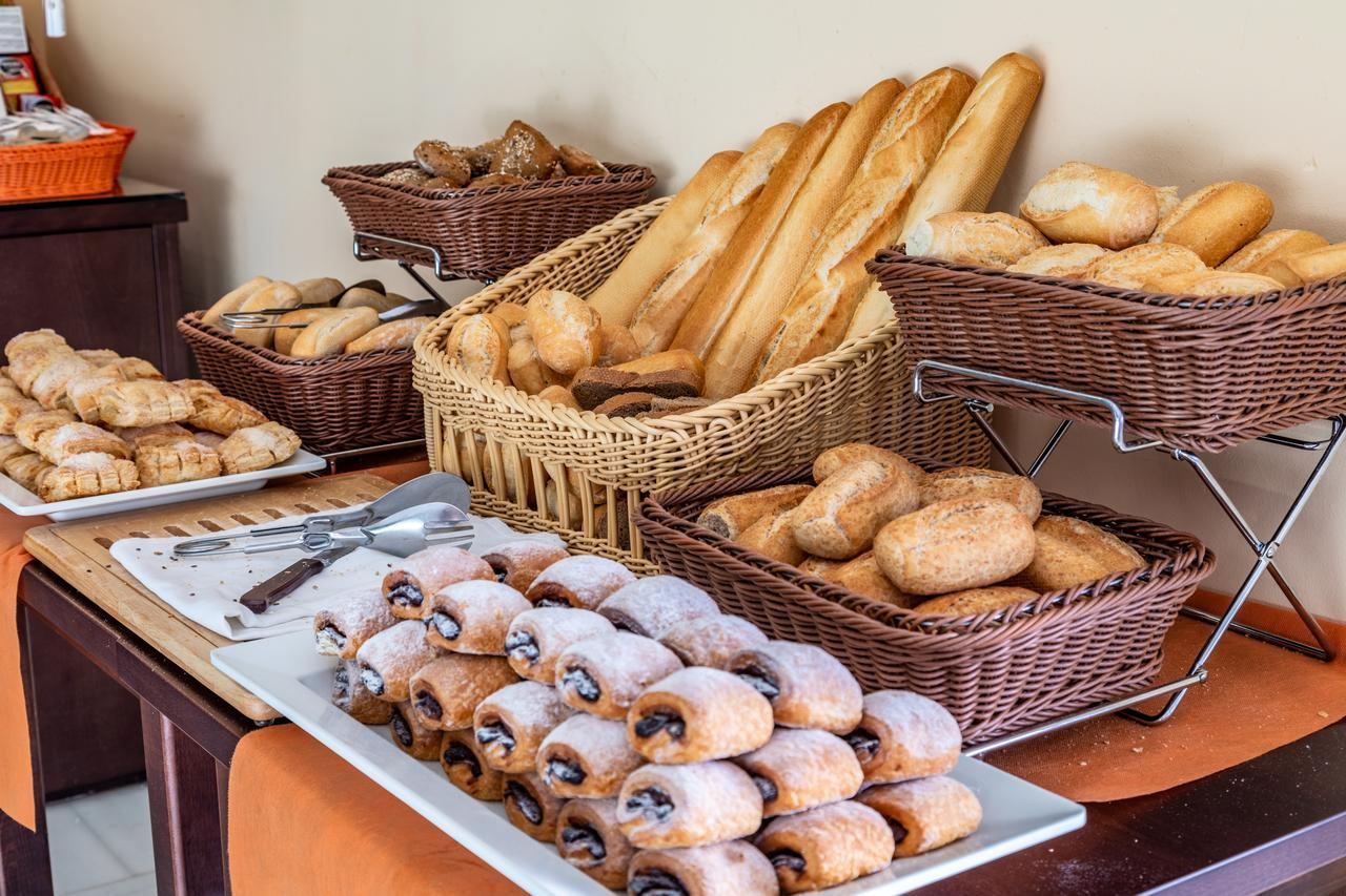 Hotel Illot Suites Cala Ratjada  Buitenkant foto