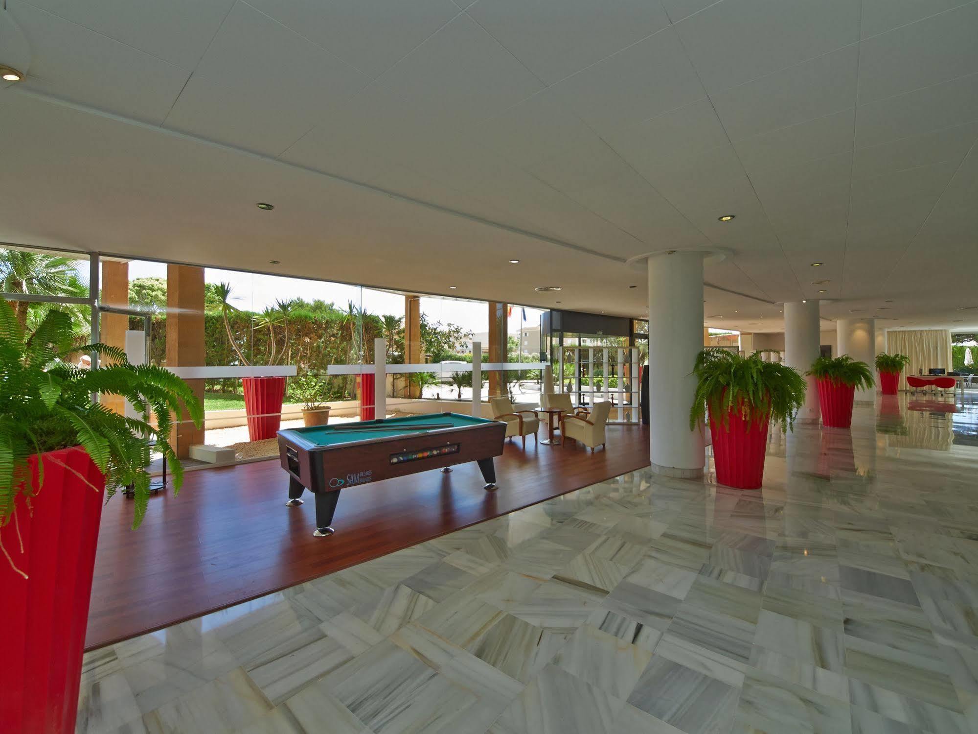 Hotel Illot Suites Cala Ratjada  Buitenkant foto